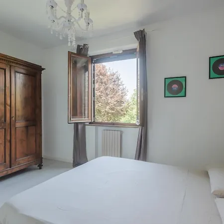 Siena-porta San Marco Elegant Apt W/garden&parking Apartment Siena