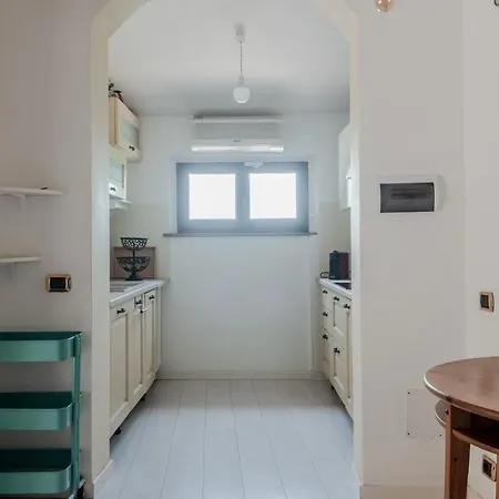 Siena-porta San Marco Elegant Apt W/garden&parking Apartment